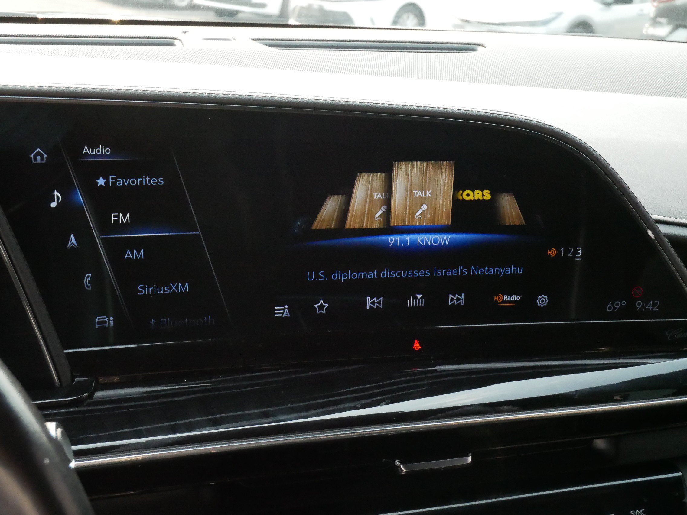 Used 2023 Cadillac Escalade Sport w/ Touring Package AWD/4WD image 17