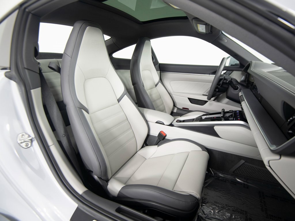 Certified 2025 Porsche 911 Carrera S image 33
