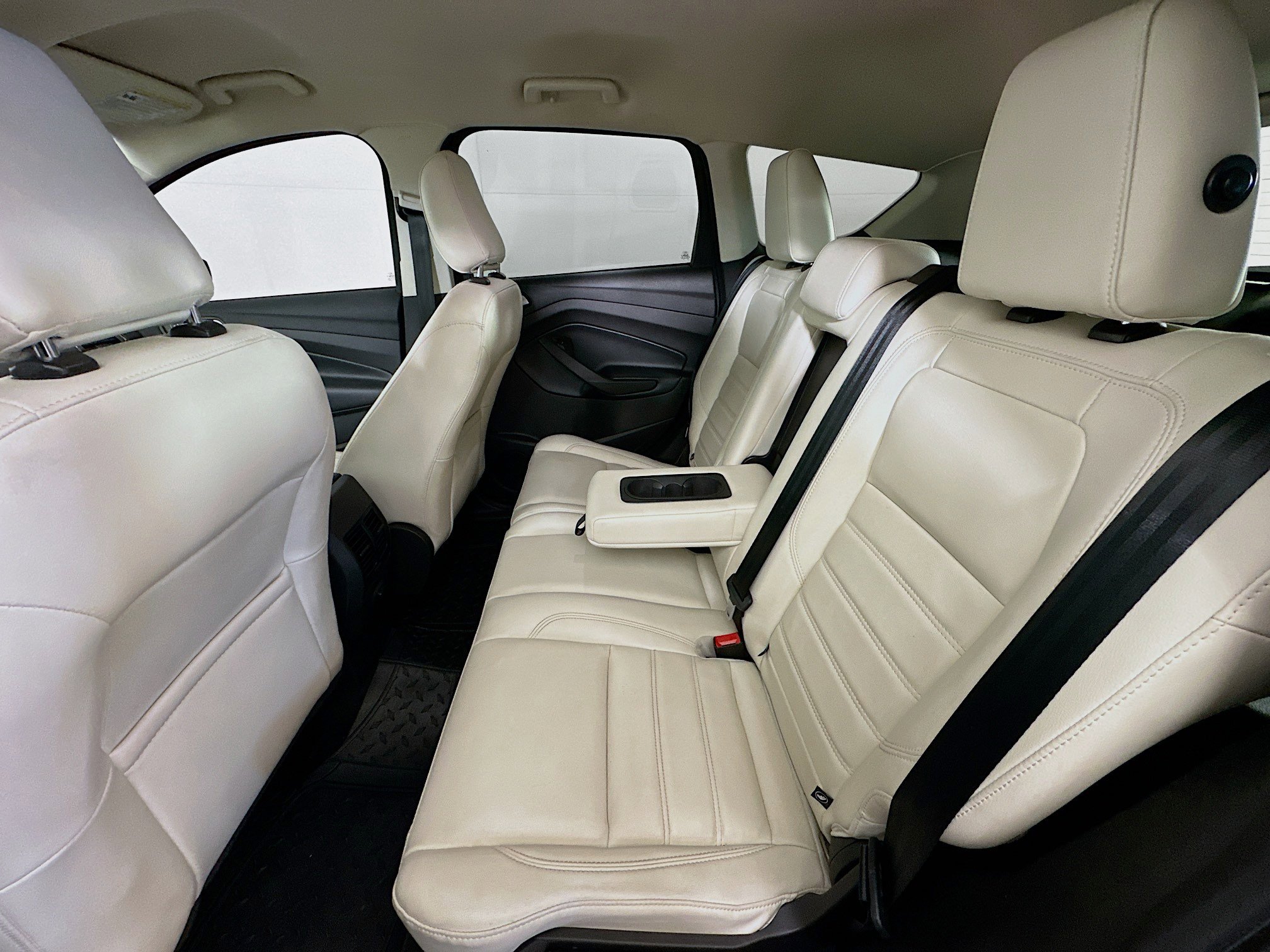 Used 2018 Ford Escape SEL w/ SEL Sport Appearance Package image 27
