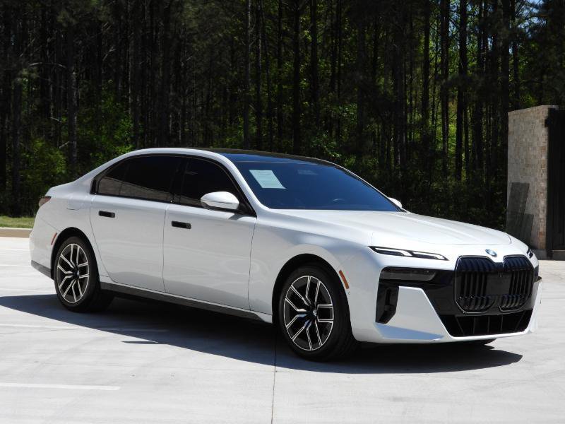 Used 2024 BMW 740i image 34