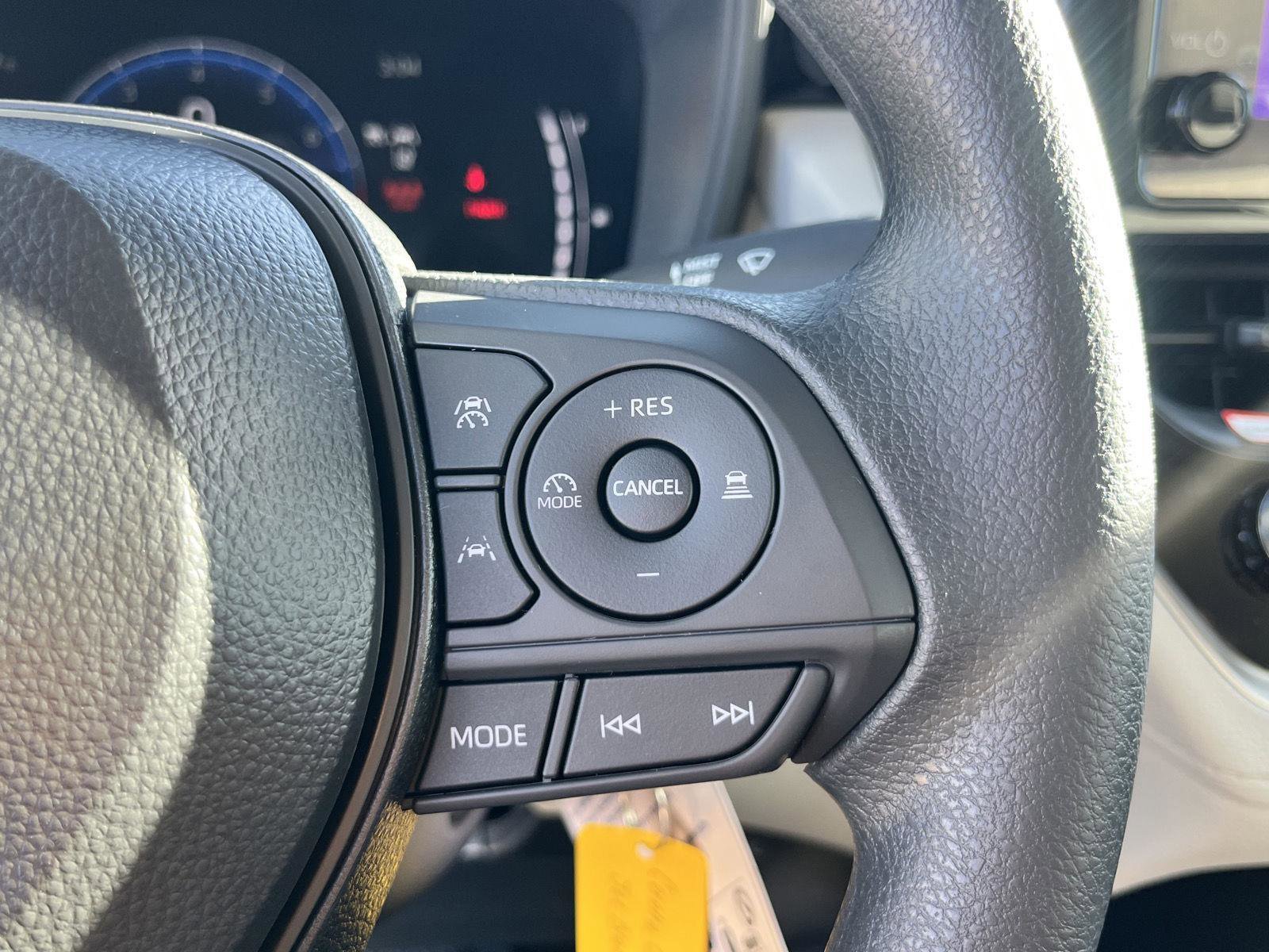 New 2026 Toyota Corolla Cross L image 27