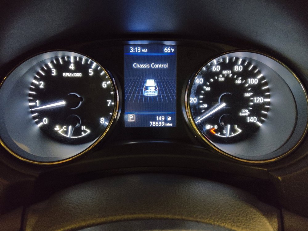 Used 2018 Nissan Rogue SV image 23