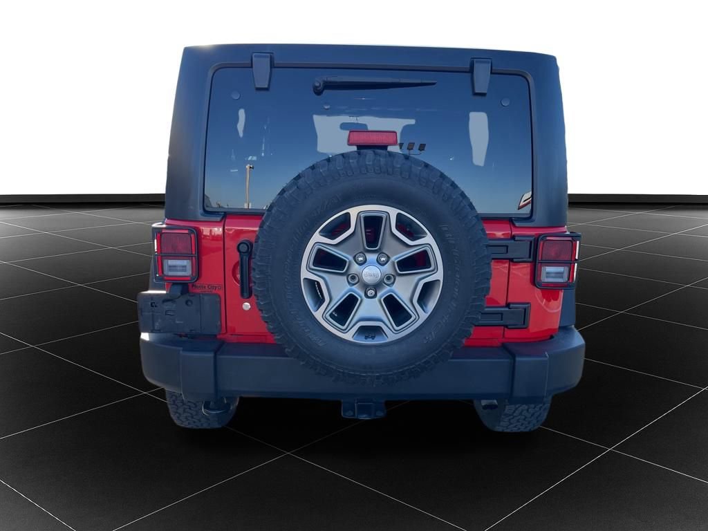 Used 2017 Jeep Wrangler Unlimited Rubicon w/ Connectivity Group image 4