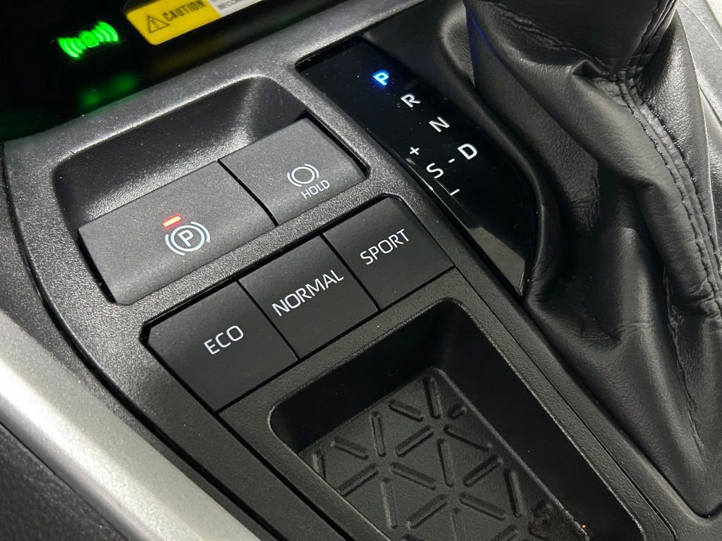 Used 2025 Toyota RAV4 LE image 50