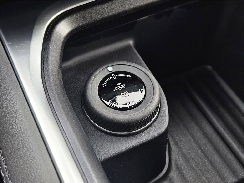 New 2026 Ford Expedition Active image 23