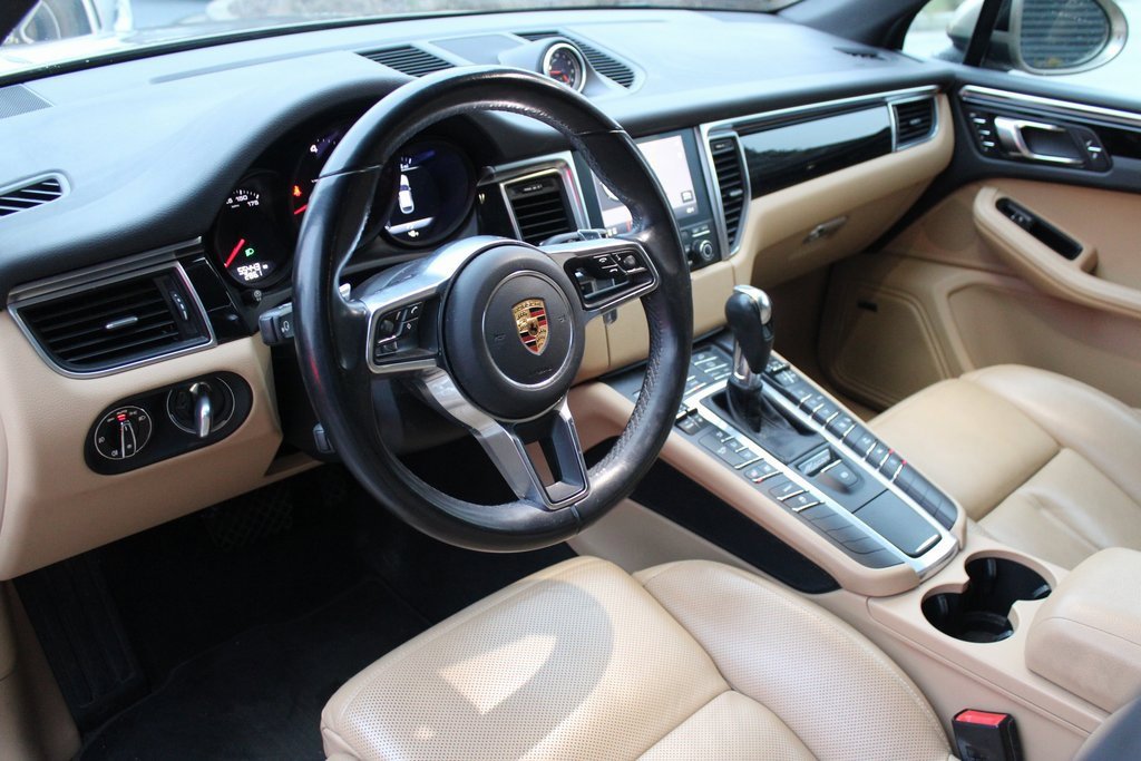 Used 2018 Porsche Macan image 4