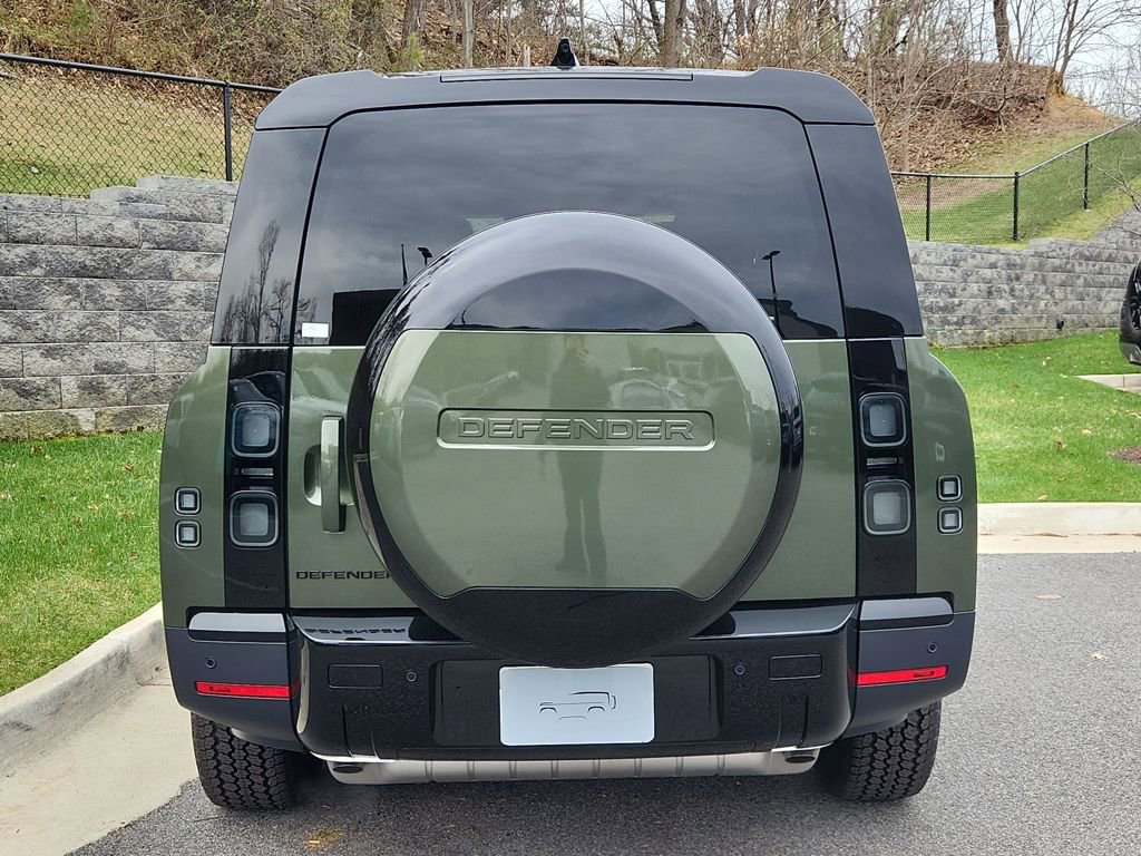New 2026 Land Rover Defender 130 S image 7