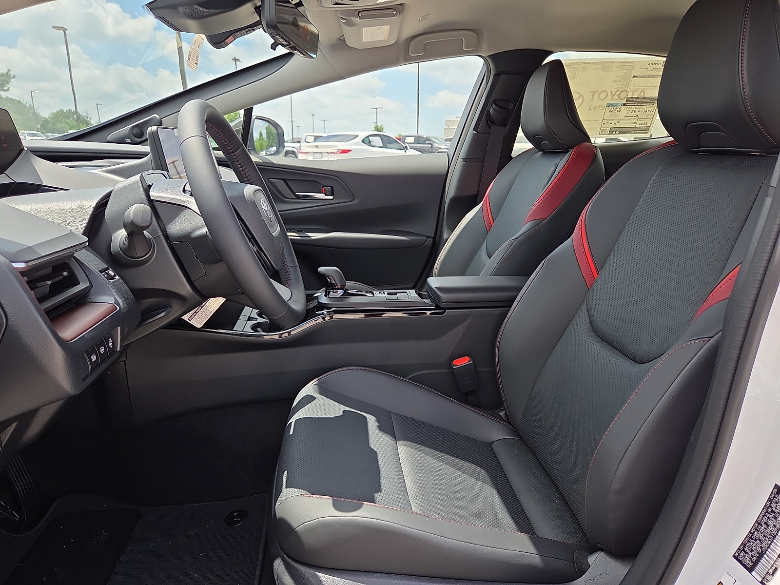 New 2026 Toyota Prius Plug-In Hybrid FWD image 9