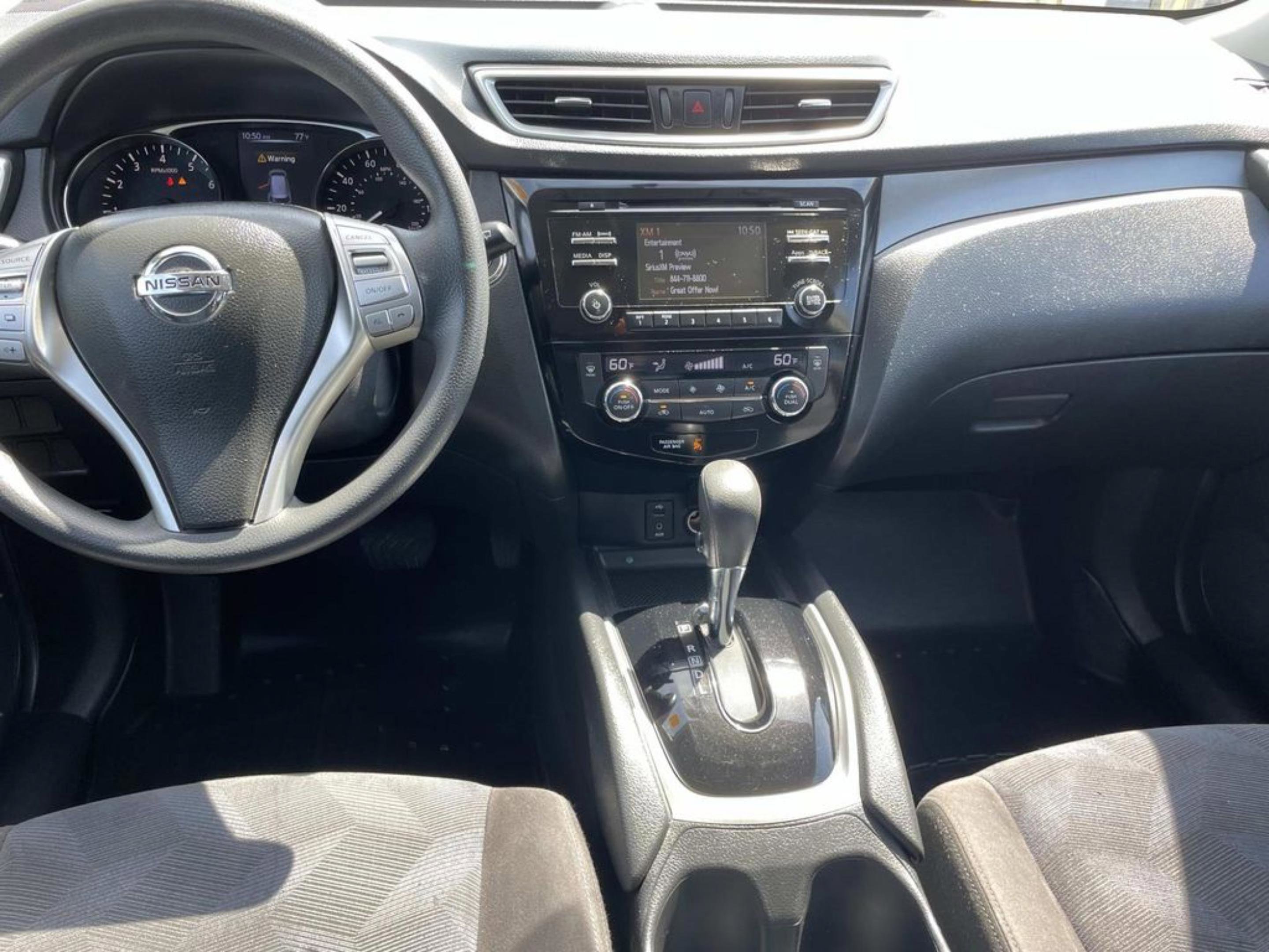 Used 2015 Nissan Rogue SV FWD image 10