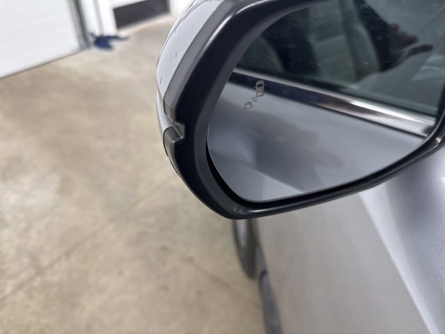 Used 2017 Honda CR-V EX-L image 9