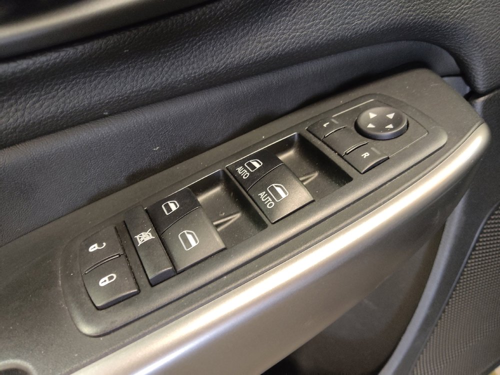 Used 2019 Jeep Cherokee High Altitude AWD/4WD image 27