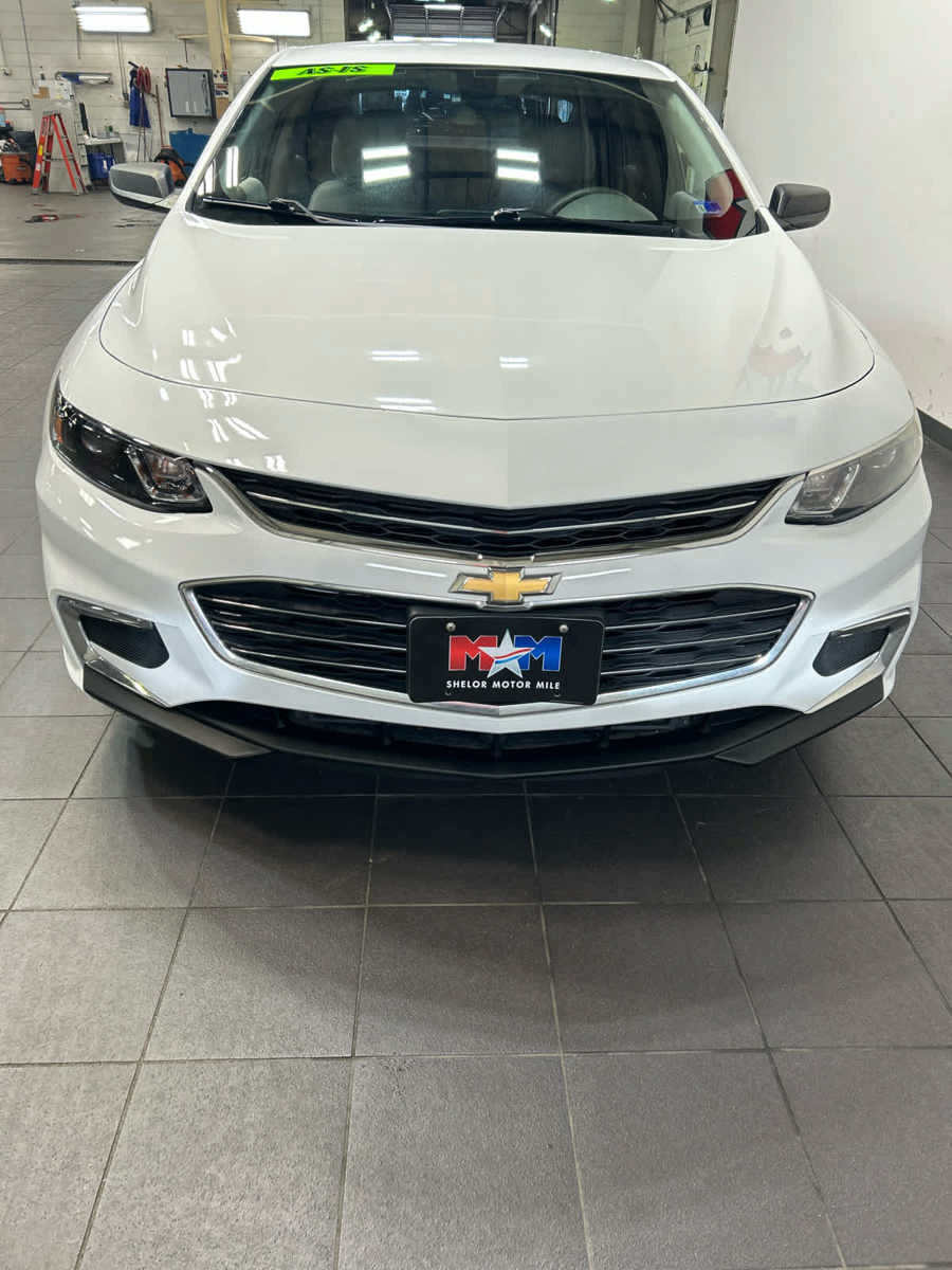 Used 2017 Chevrolet Malibu LS FWD image 3