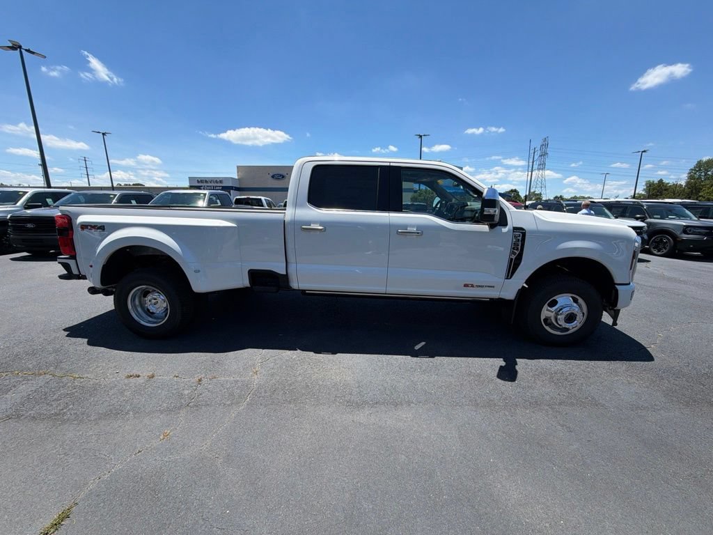 New 2026 Ford F350 Platinum w/ Platinum Plus Package AWD/4WD image 16