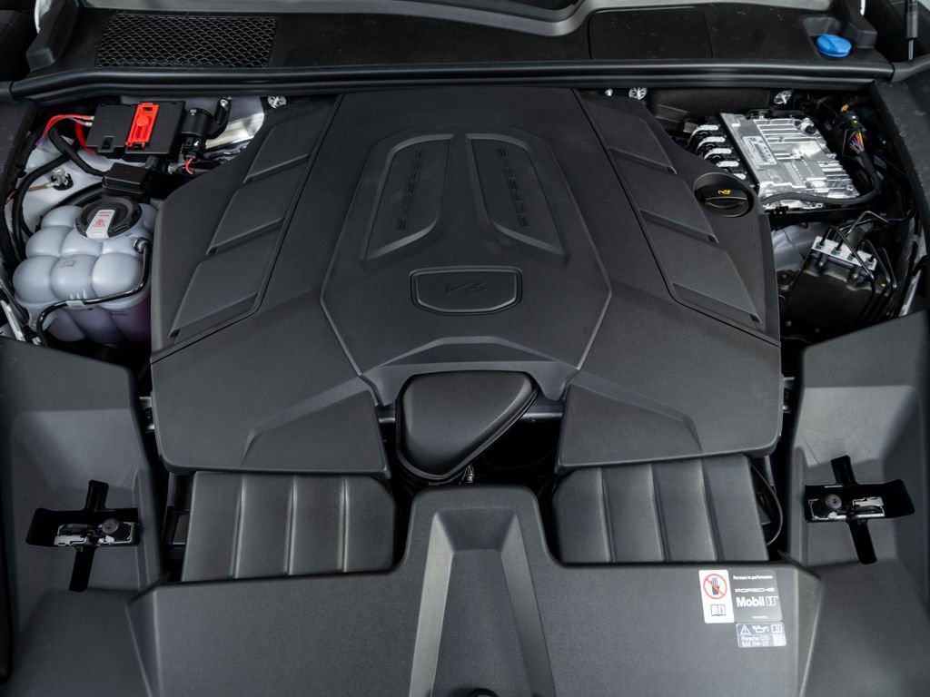 New 2026 Porsche Cayenne Coupe image 36