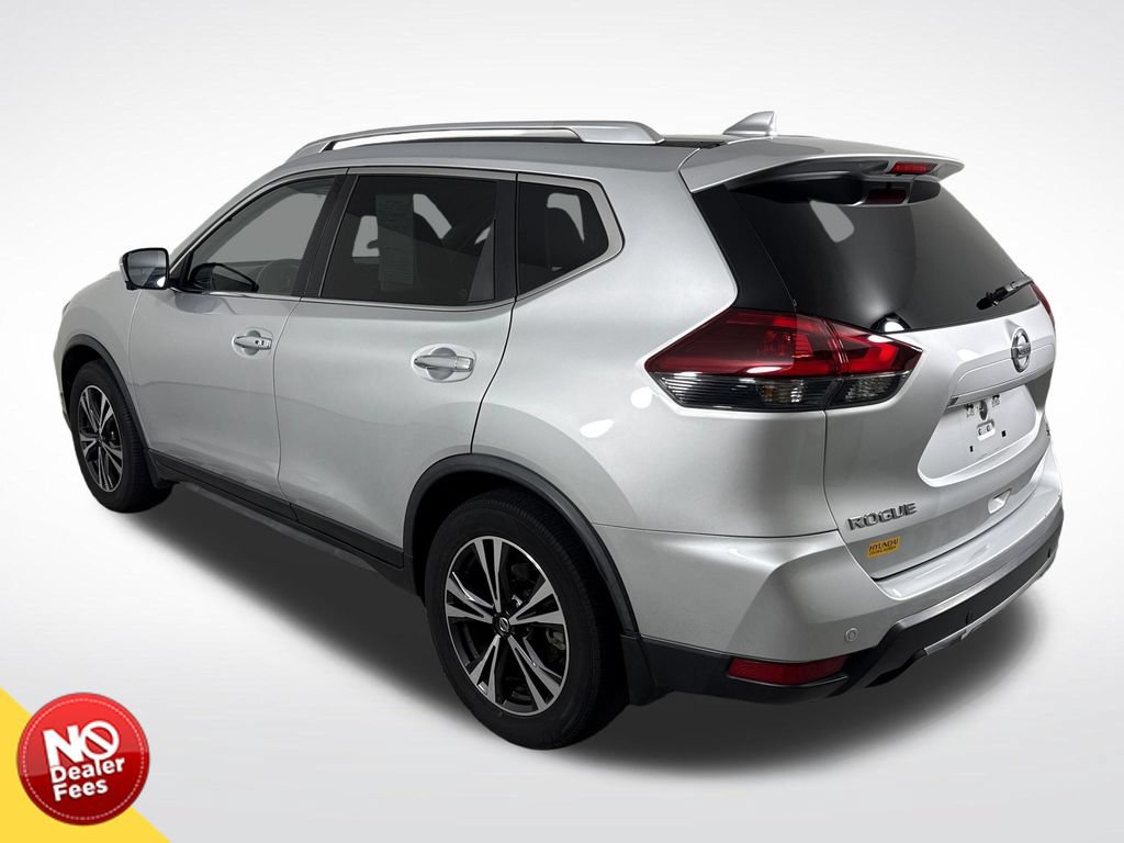 Used 2020 Nissan Rogue SV w/ Sun & Sound Touring Package FWD image 6