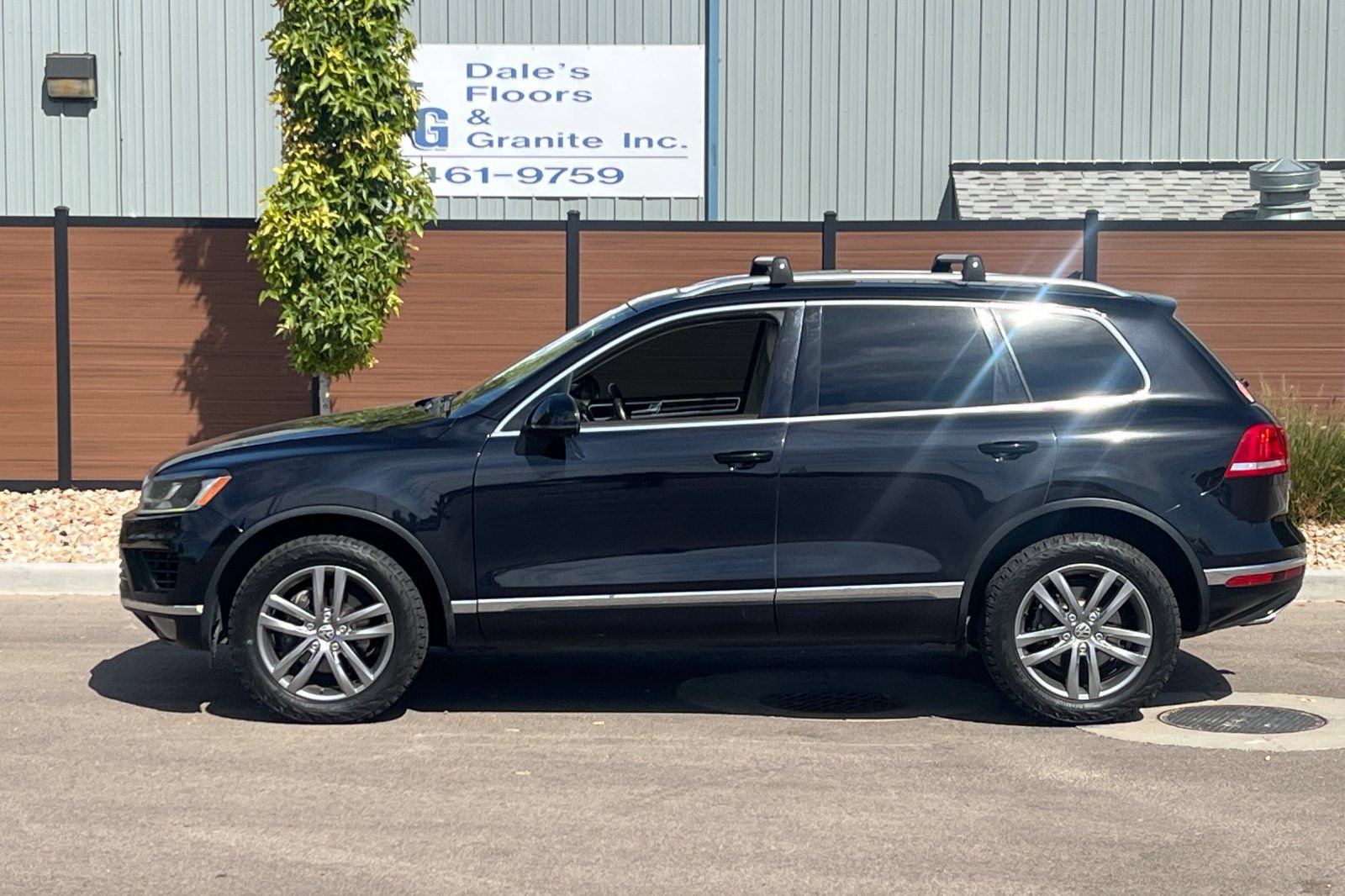 Used 2016 Volkswagen Touareg VR6 AWD/4WD image 10