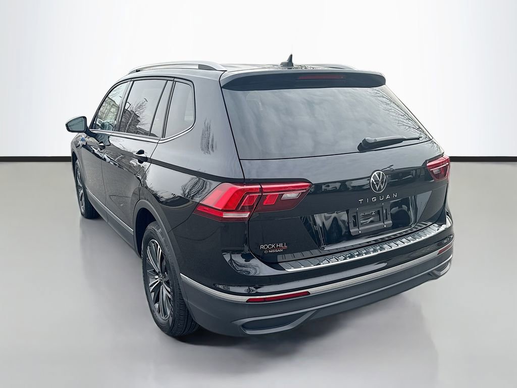 Used 2024 Volkswagen Tiguan SE image 5