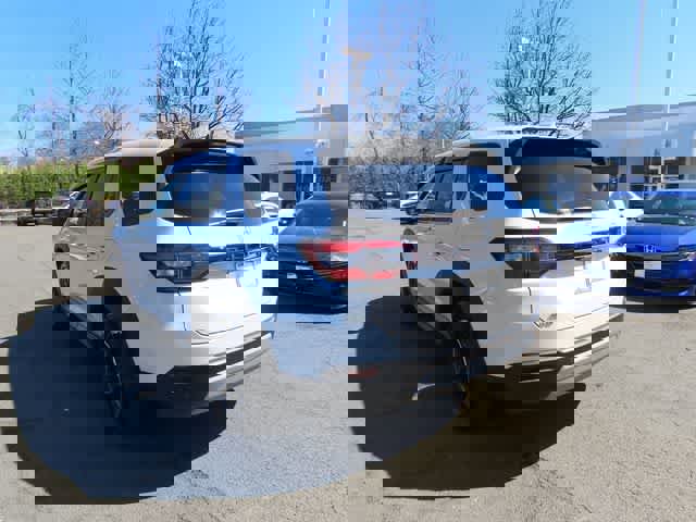 Certified 2025 Honda Pilot EX-L image 4