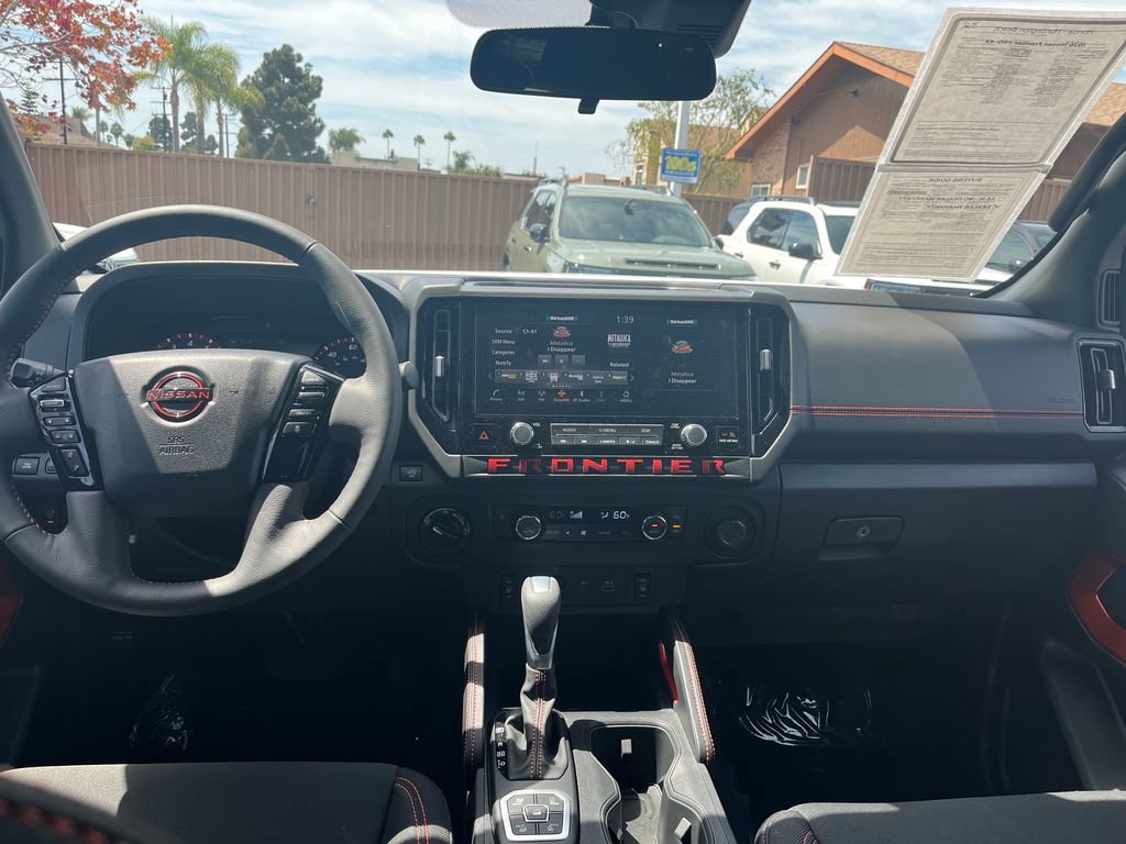 Used 2026 Nissan Frontier PRO-4X AWD/4WD image 12