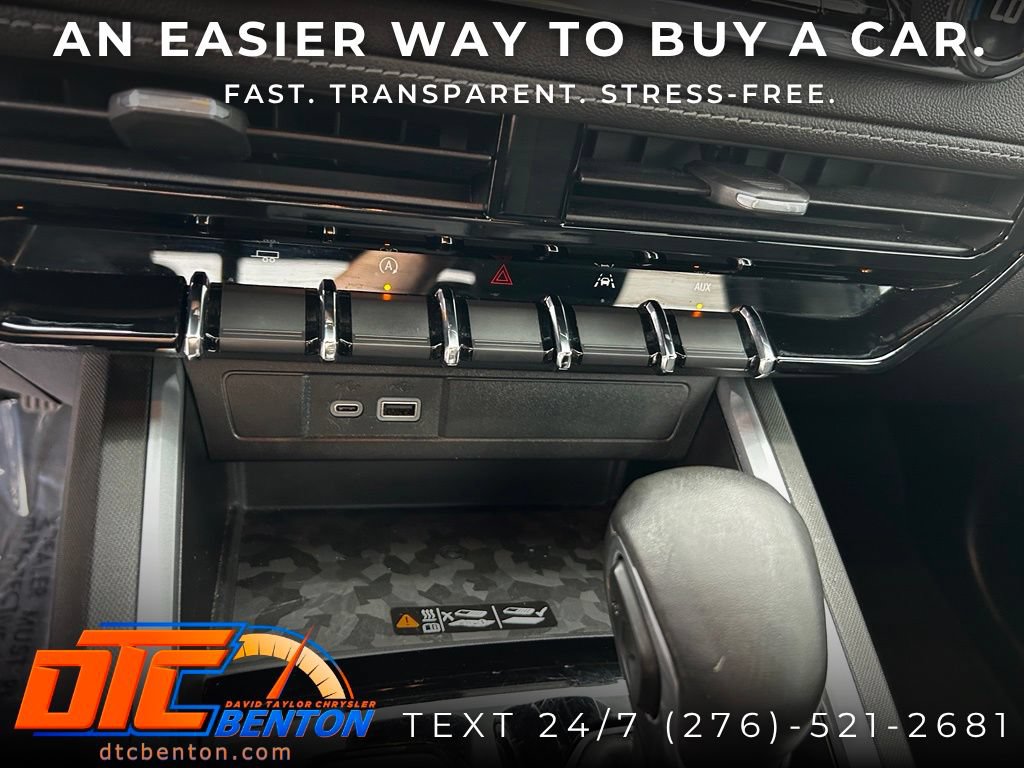 Used 2023 Chevrolet Colorado LT w/ LT Convenience Package II RWD image 19