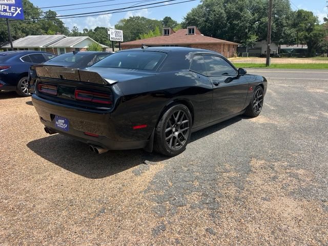 Used 2016 Dodge Challenger R/T Scat Pack RWD image 6