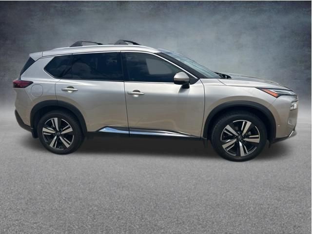 Used 2022 Nissan Rogue Platinum w/ Head-Up Display Package FWD image 6