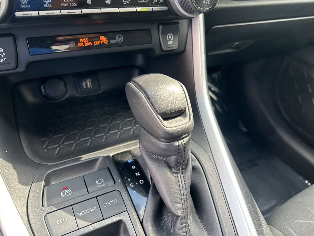 Used 2024 Toyota RAV4 XLE image 14