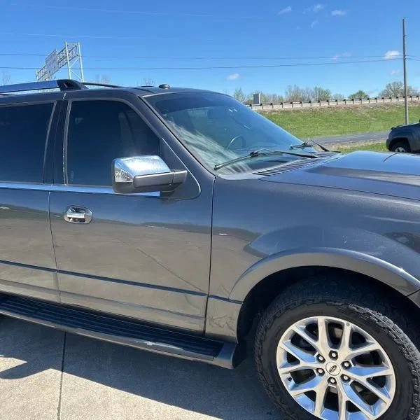 Used 2017 Ford Expedition Limited AWD/4WD image 13