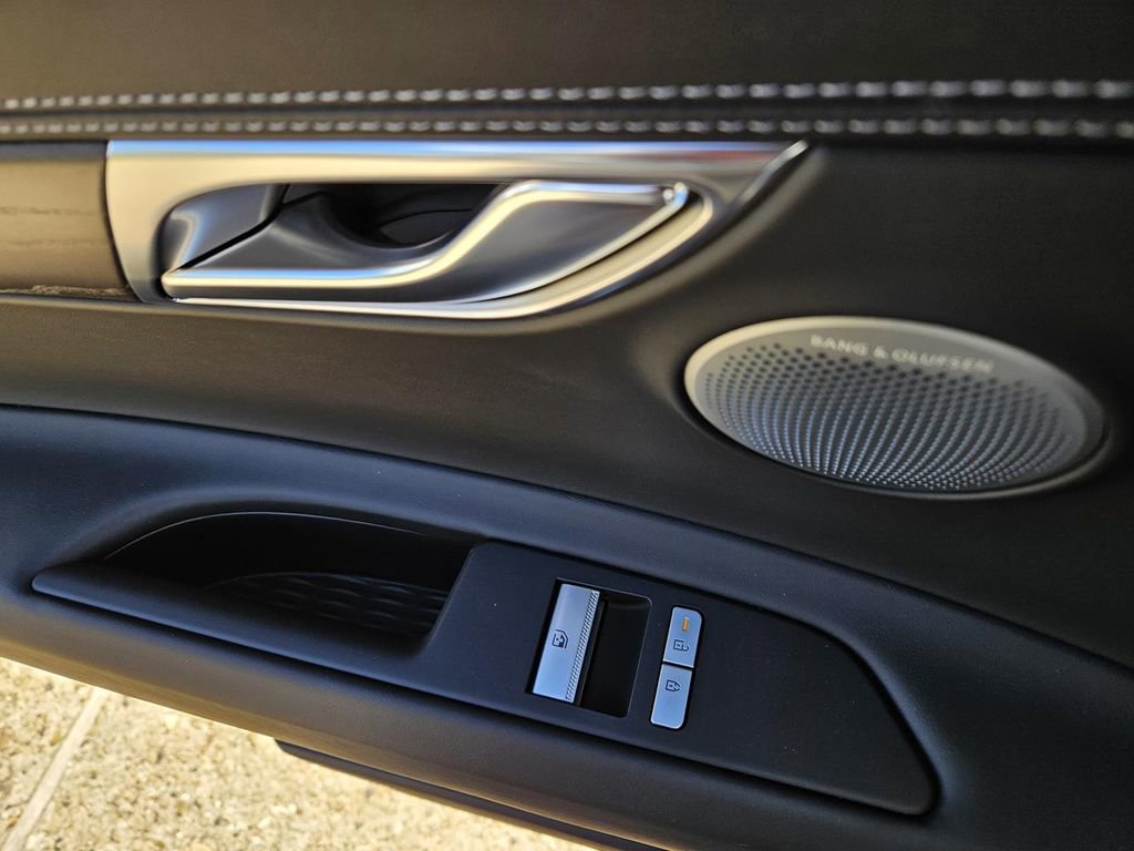 New 2026 Genesis GV80 2.5T Prestige image 14