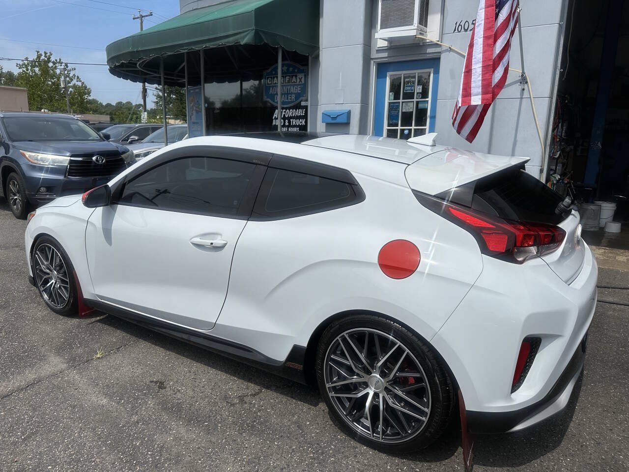 Used 2020 Hyundai Veloster Turbo FWD image 6