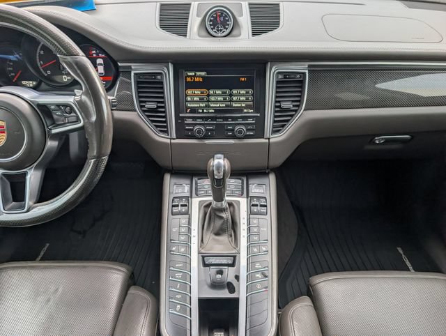 Used 2015 Porsche Macan Turbo AWD/4WD image 7