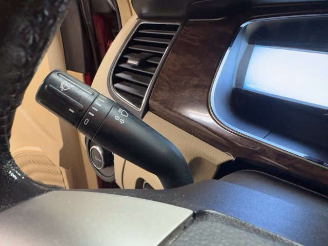 Used 2013 Ford Taurus Limited FWD image 23