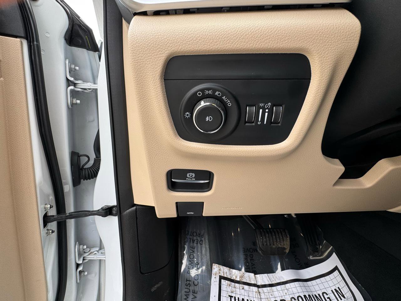 Used 2024 Jeep Grand Cherokee L Limited image 21