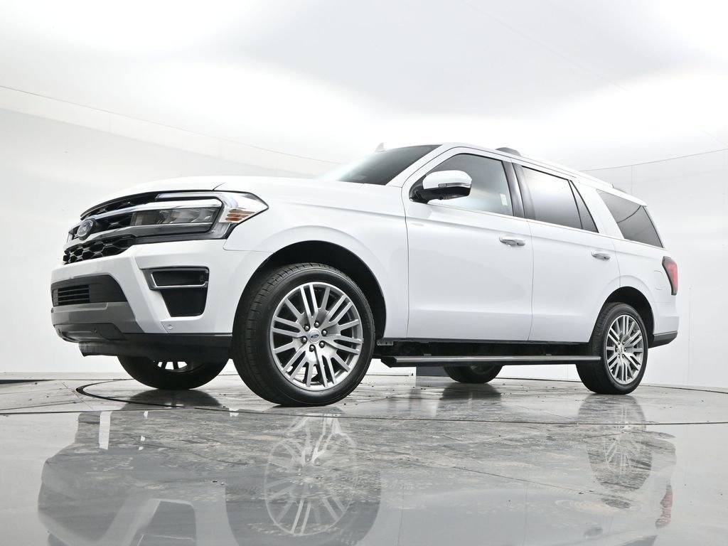 Used 2024 Ford Expedition Limited image 47