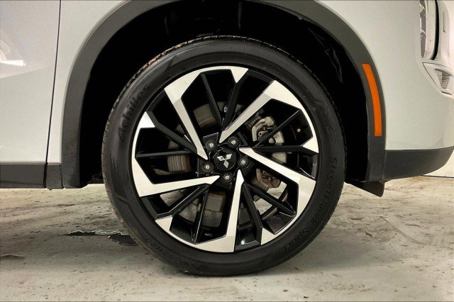 Used 2024 Mitsubishi Outlander SE image 9