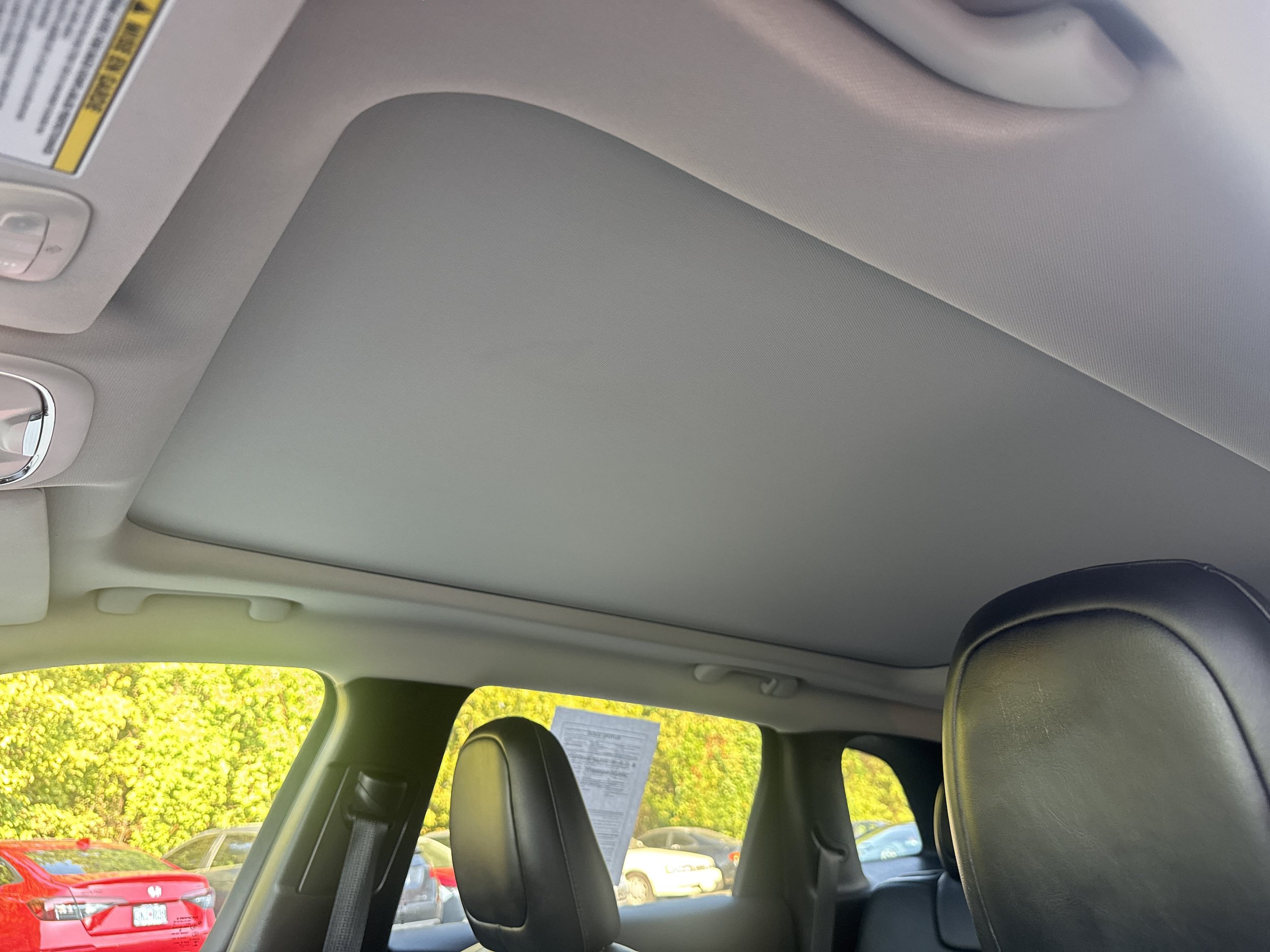 Used 2014 Jeep Cherokee Trailhawk w/ Comfort/Convenience Group AWD/4WD image 7