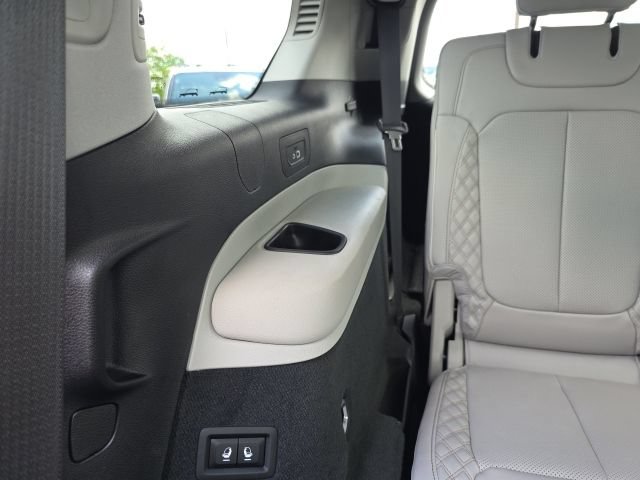 Used 2023 Jeep Grand Cherokee L Summit w/ Advanced Protech Group IV AWD/4WD image 60