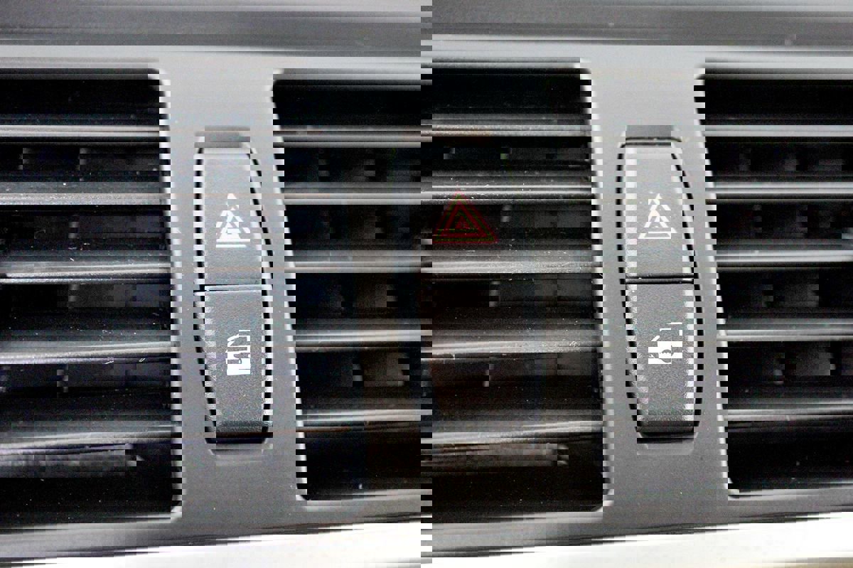 Used 2012 BMW X6 M image 32