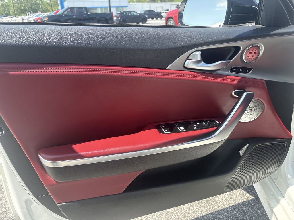 Used 2018 Kia Stinger GT1 RWD image 22