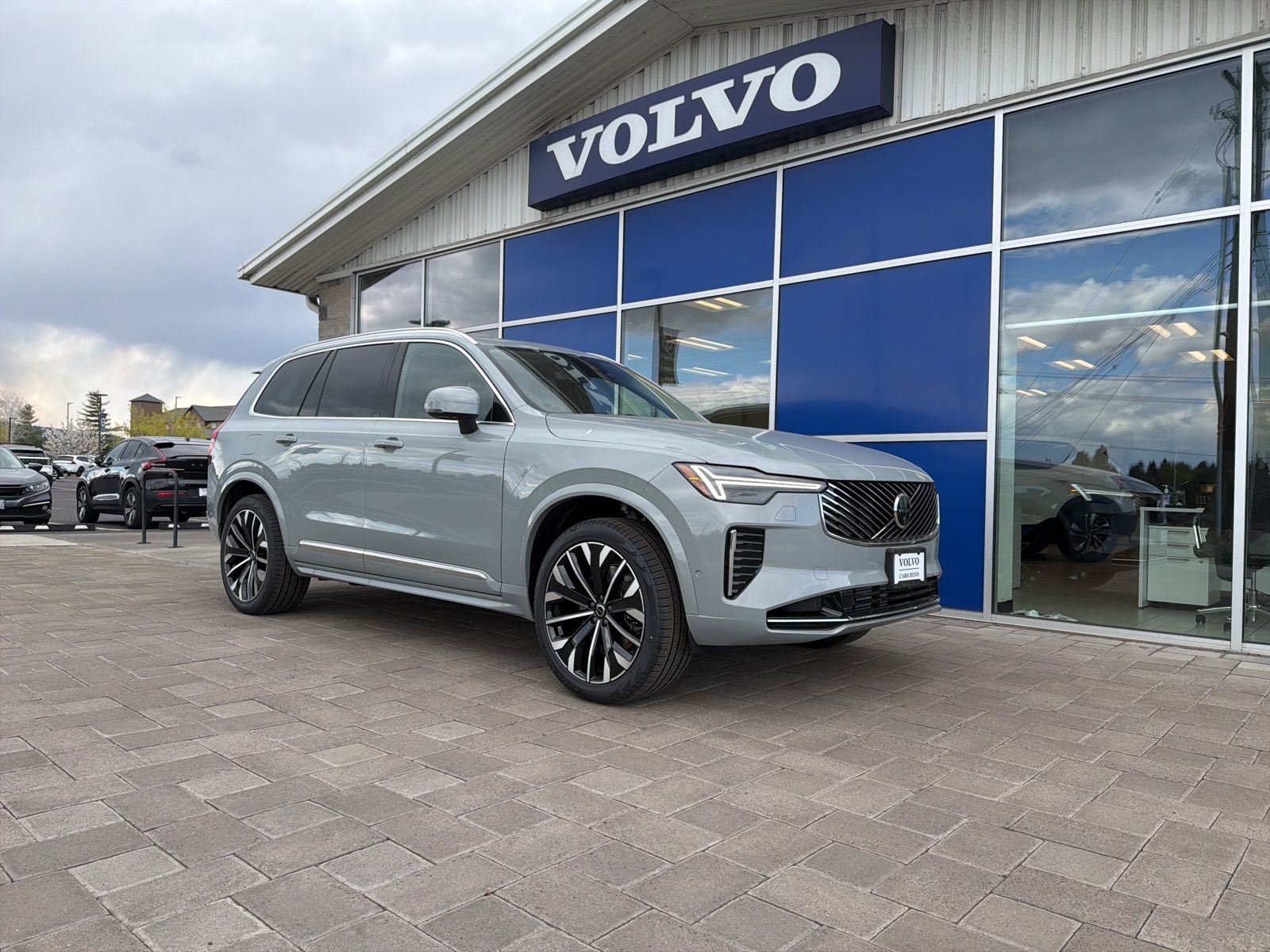 New 2026 Volvo XC90 T8 Ultra w/ Protection Package image 1