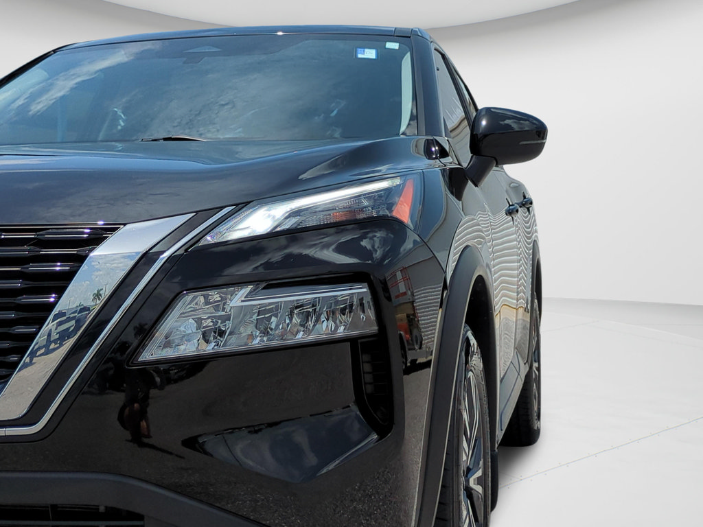 Certified 2023 Nissan Rogue SV FWD image 25