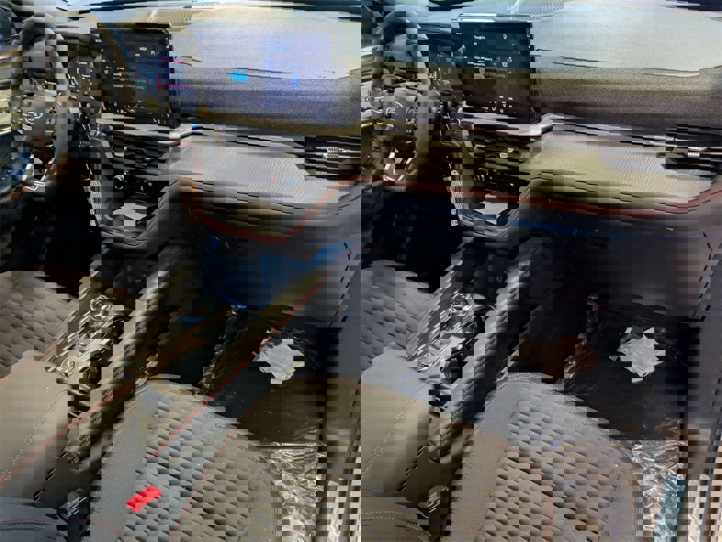 New 2026 Ford Explorer ST-Line w/ ST-Line Street Pack image 23