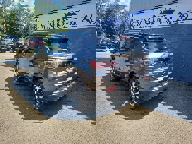 Used 2019 Jeep Compass Limited w/ Advanced Safety Group image 8