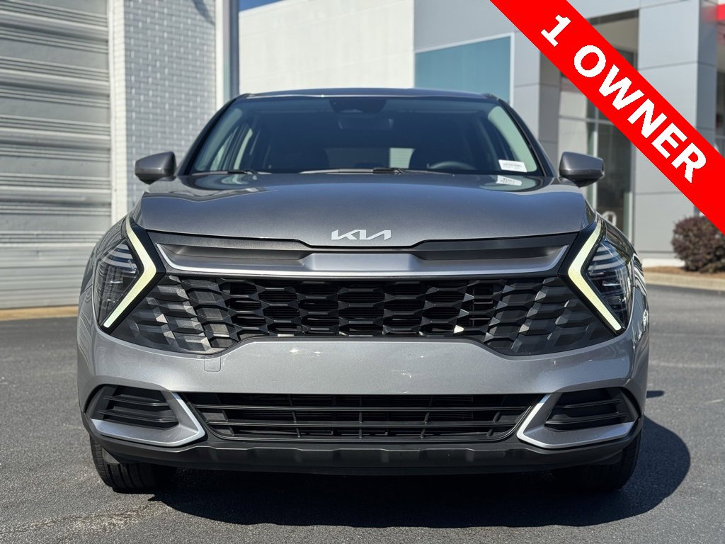 Used 2024 Kia Sportage LX image 3