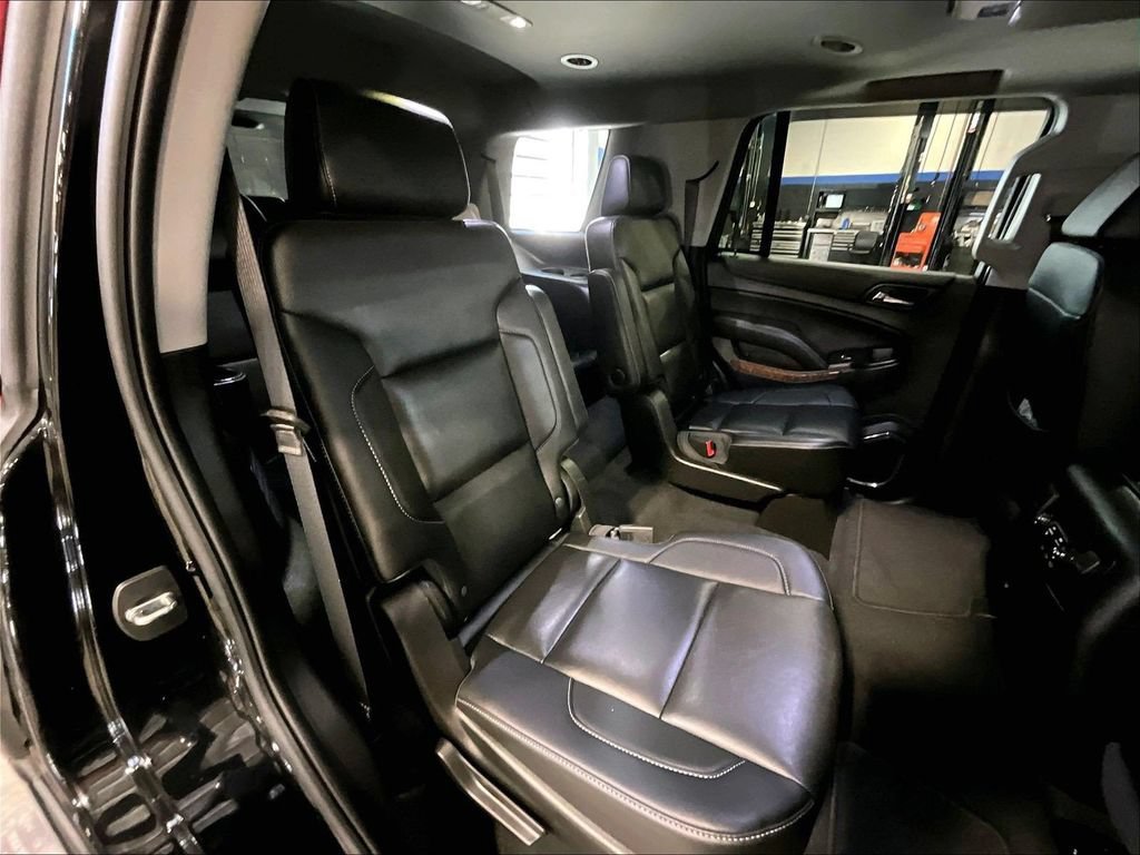 Used 2020 Chevrolet Tahoe Premier AWD/4WD image 16