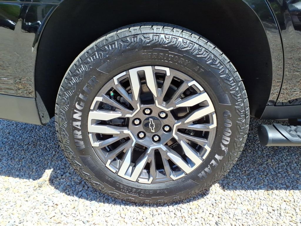 New 2026 Chevrolet Tahoe Z71 w/ Comfort Package image 12