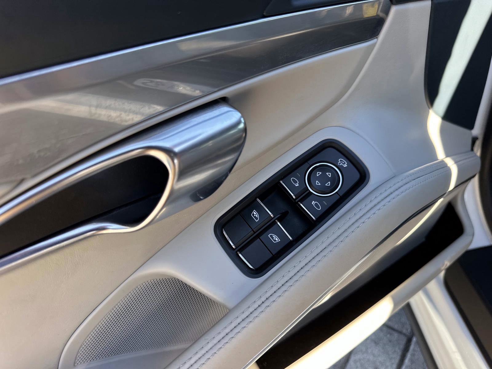 Used 2017 Porsche 911 Carrera 4S image 12