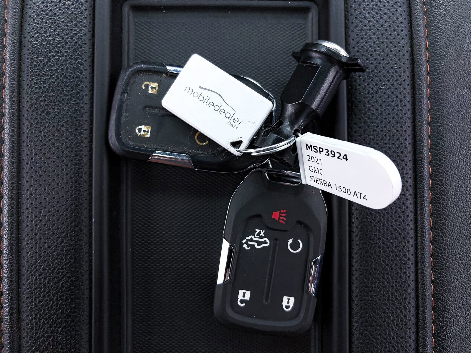 Used 2021 GMC Sierra 1500 AT4 w/ AT4 Premium Package image 30