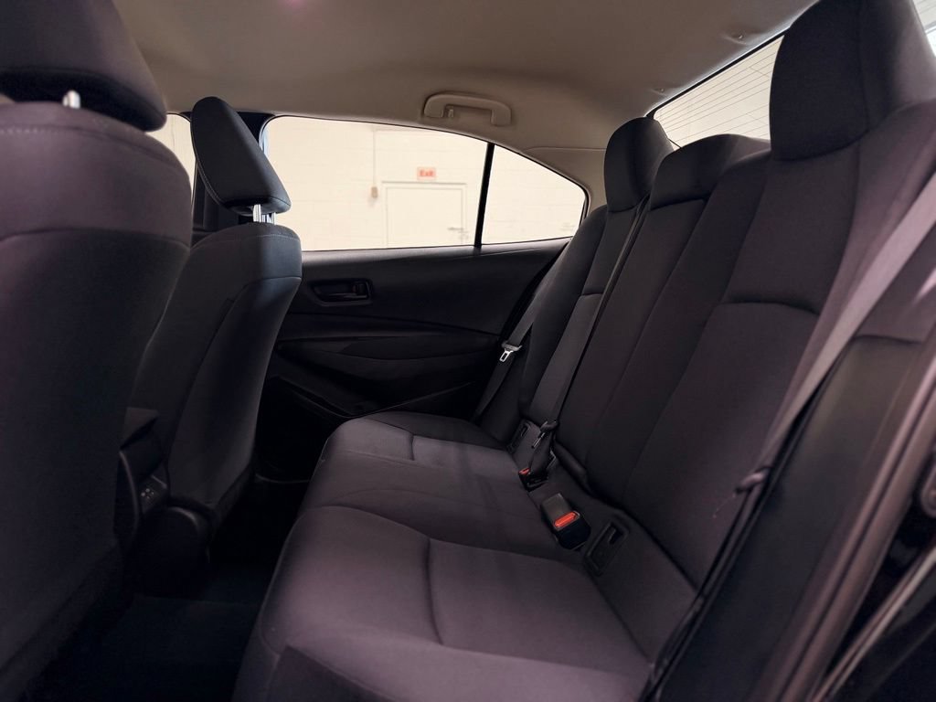 Used 2026 Toyota Corolla LE FWD image 23