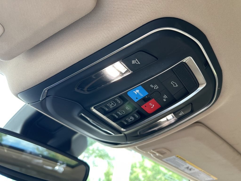 Used 2021 Jeep Grand Cherokee L Limited RWD image 47